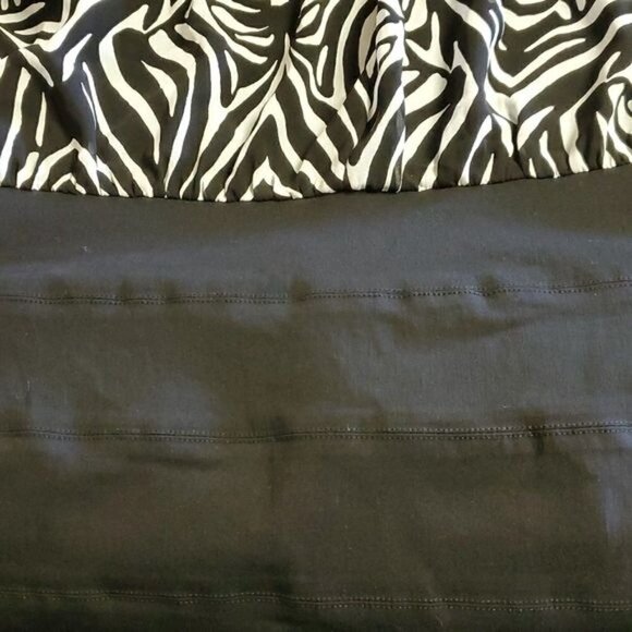 Nicole‎ Miller Sheer Lined V-neck Cold Shoulder Black Frost Event Sz 16 Dress - Picture 8 of 10